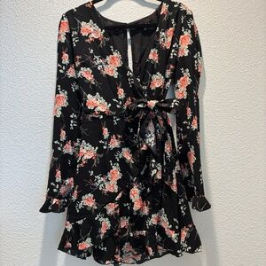 Lea and Viola Floral Shift Dress Size M